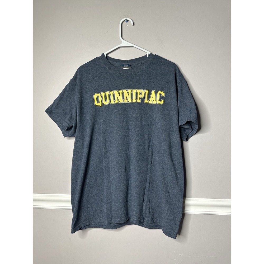 Quinnipiac University logo T-shirt grey short sleeves unisex Large‎
